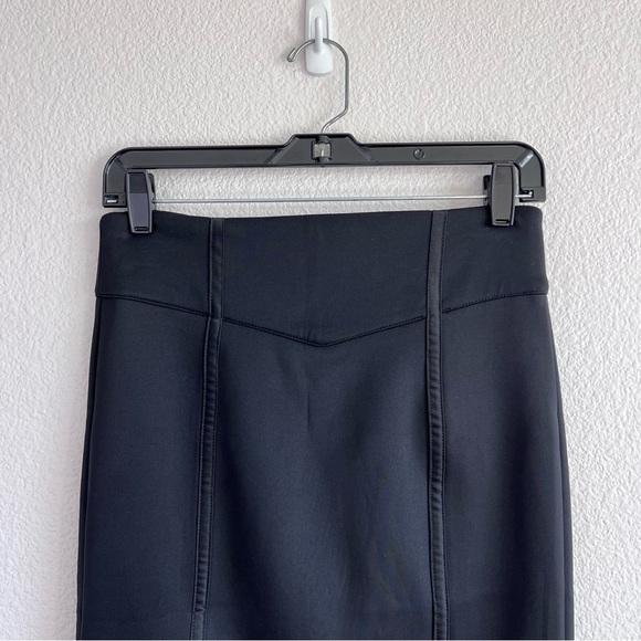 XOXO Women’s Black Back Zipper Pencil Skirt - Picture 2 of 12